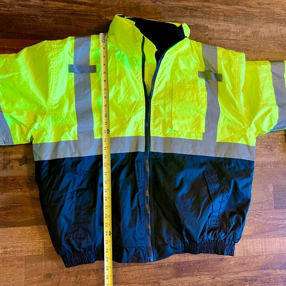 BODY GUARD INSULATED HI VISIBILITY REFLECTIVE  JACKET  CLASS 3  TYPE R - SIZE XL - Picture 7 of 16